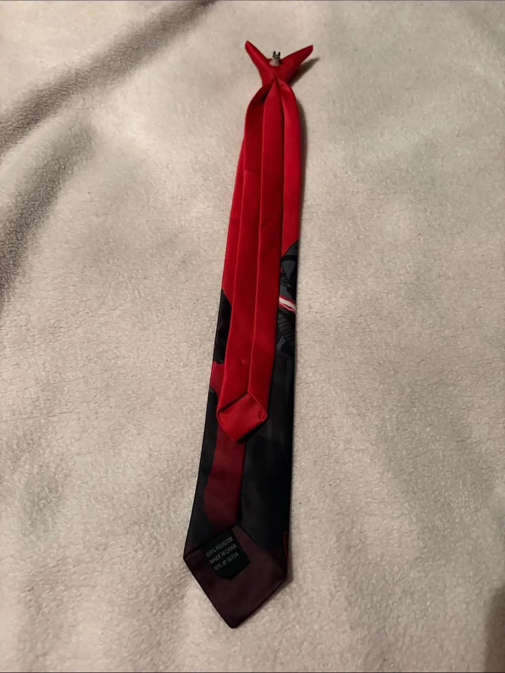 Star Wars Red & Black Kylo Ren Graphic Clip on Tie